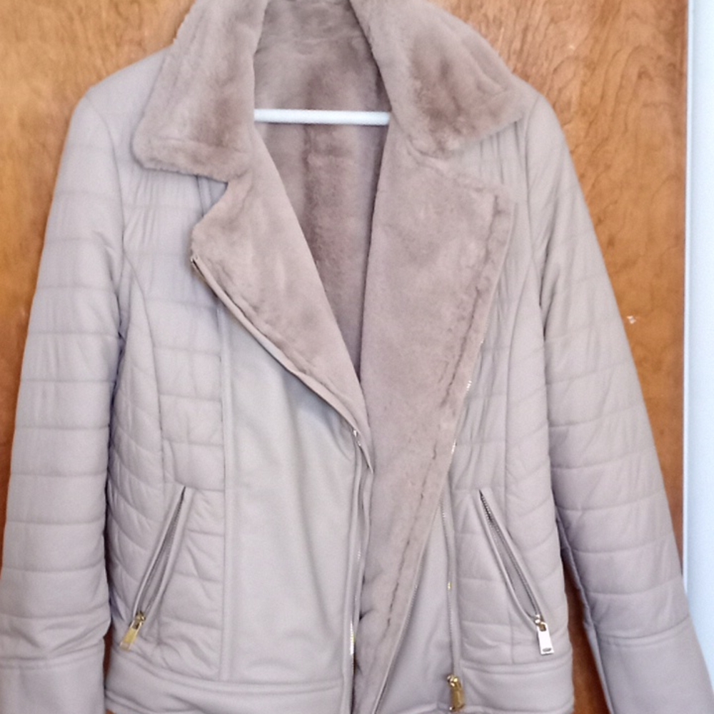 Guess Jacket - Picture 3 of 4
